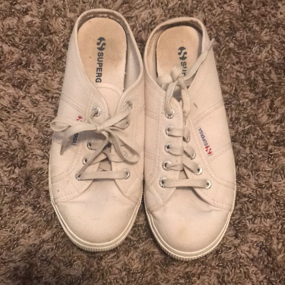 Slip on Supergas size 38